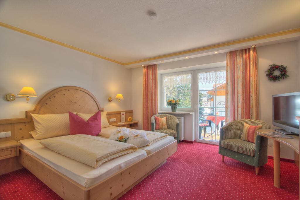 Landhotel Berghof باد هينديلانغ الغرفة الصورة